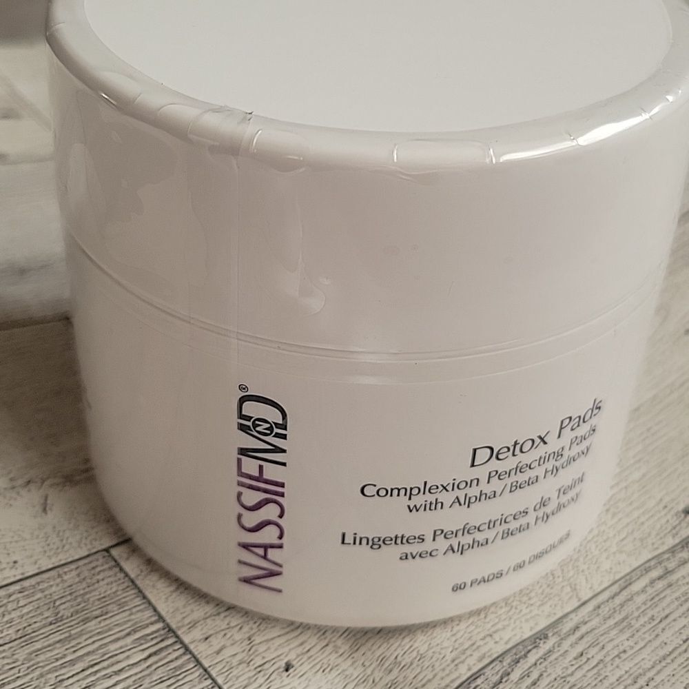 Nassif MD Skincare Detox Pads - Picture 5 of 5